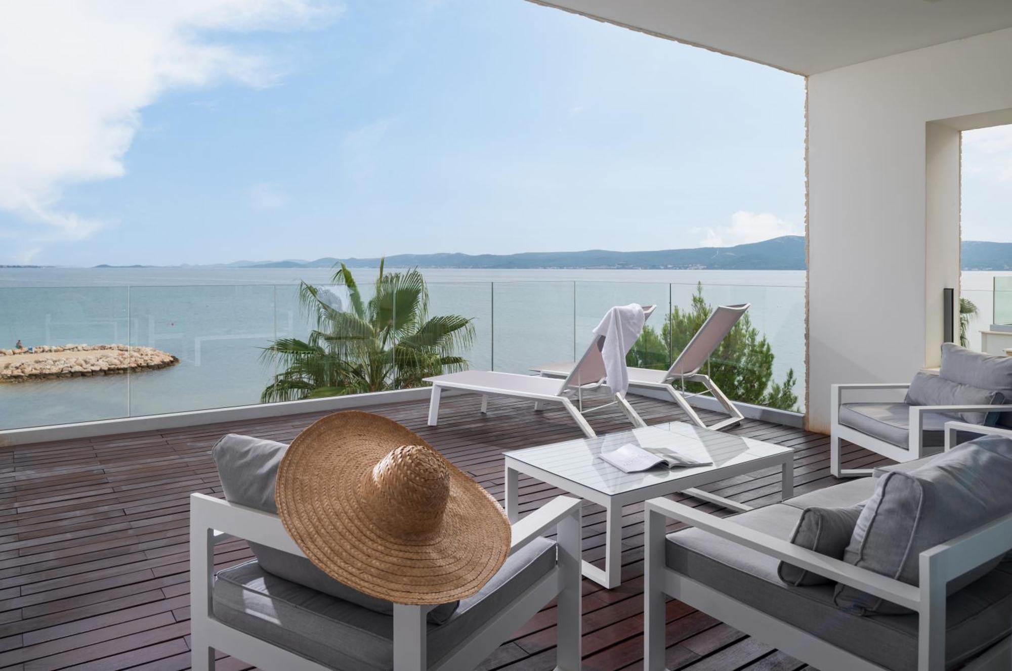 Suncana Villa ซูโกชัน ภายนอก รูปภาพ