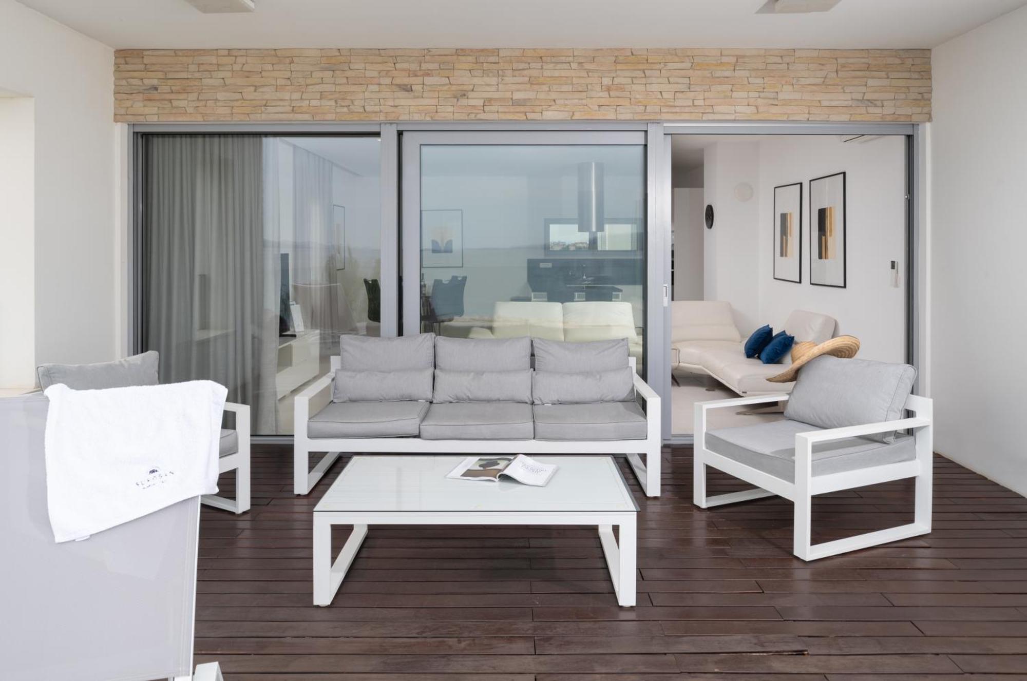 Suncana Villa ซูโกชัน ภายนอก รูปภาพ