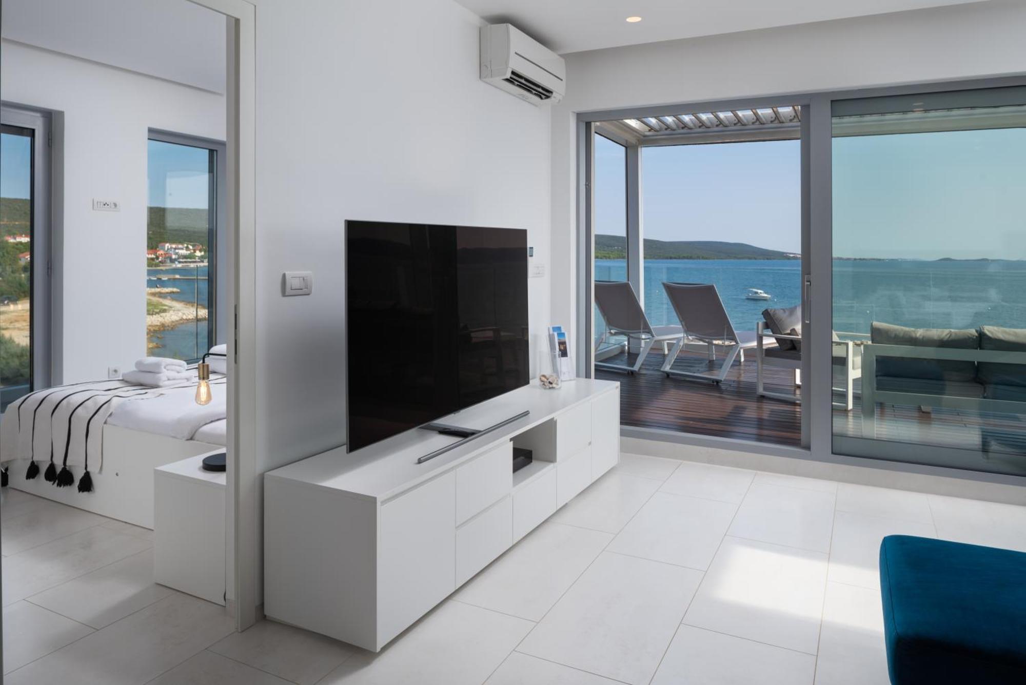 Suncana Villa ซูโกชัน ภายนอก รูปภาพ