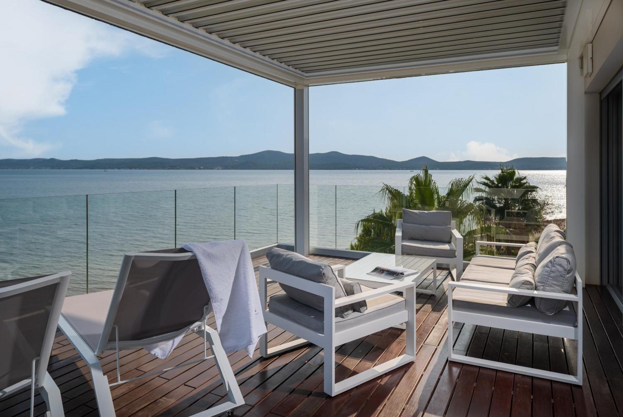 Suncana Villa ซูโกชัน ภายนอก รูปภาพ